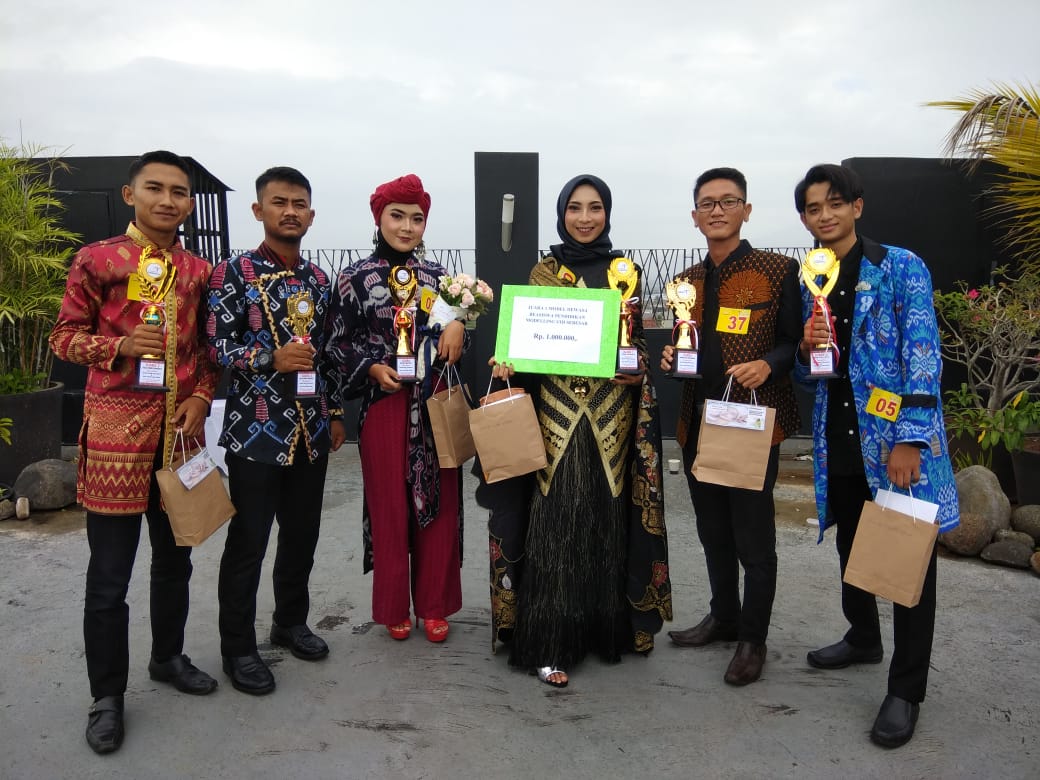 Mahasiswa/i UMPRI borong 6 Piala di Pemilihan The Wonderfull Pringsewu Pesona Batik Nusantara 2020 Lomba Modelling dan Solo Song